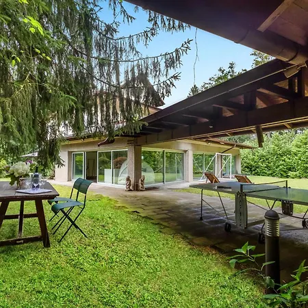 Il Gioiellino: Maggiore With Inside Pool And Sauna *