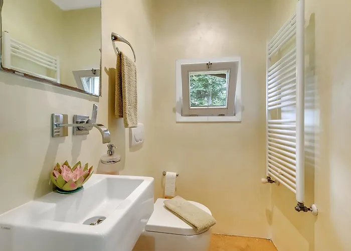 Il Gioiellino Pool And Sauna *